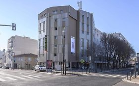 B&B Hotel Nimes Centre Arenes
